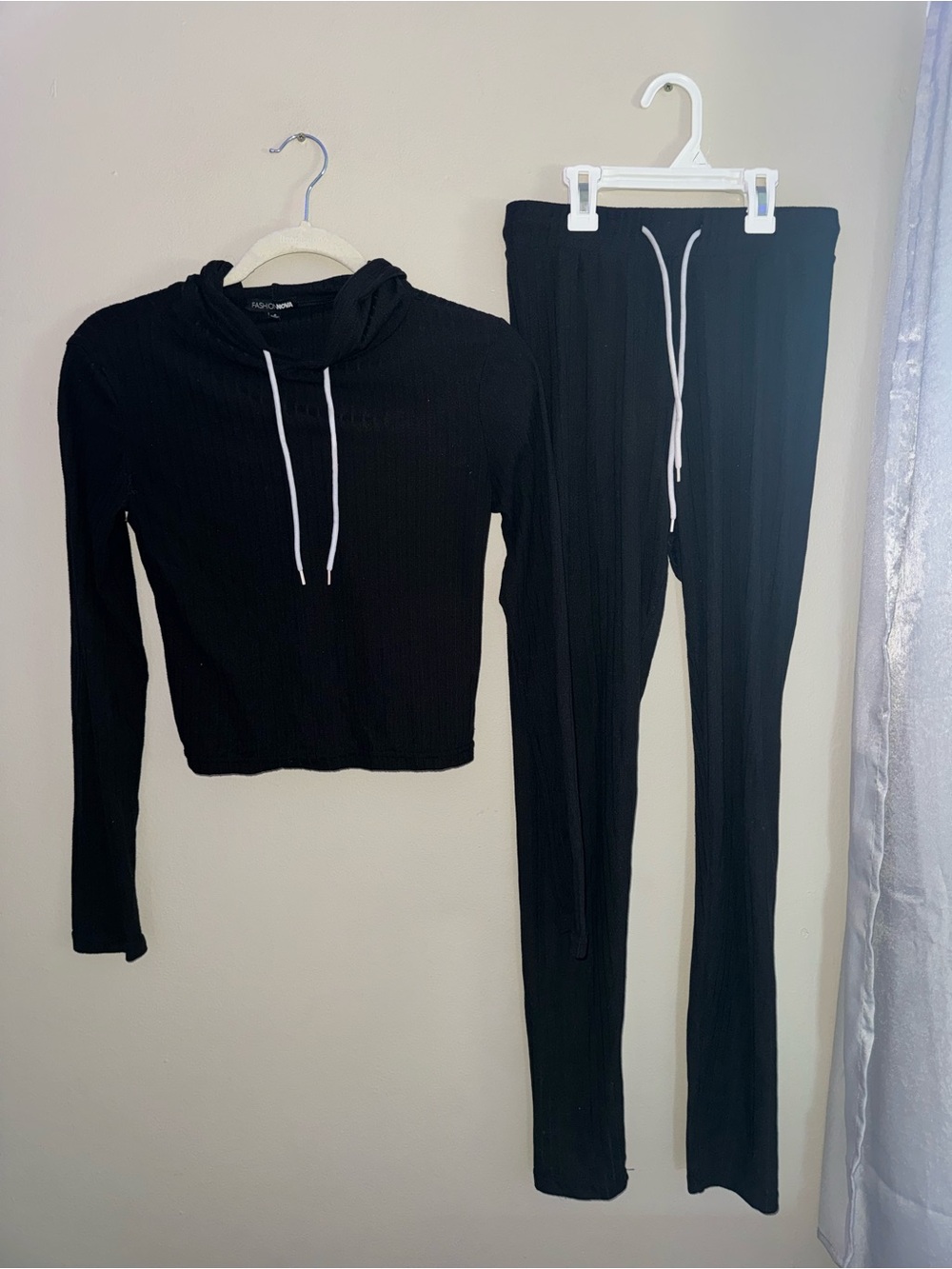 fashion nova , black ribbed matching leggings set, size small